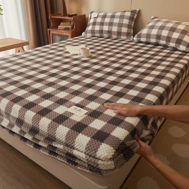 Winter warm coral fleece fitted sheet elastic mattress cover 150x200 fluffy plush bed linen luxury double bed king size