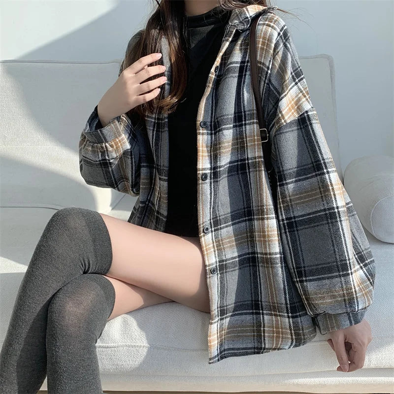 Women's Flannel Plaid Shacket - Button Front Loose Winter Jacket - photo 5
