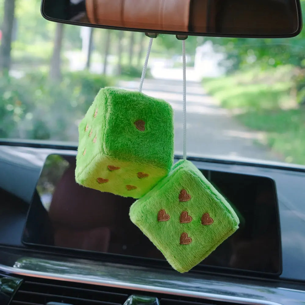 1 Pair 7cm Fuzzy Plush Dice Heart Shape Decor for Car Rearview Mirror, Retro Square Decoration Dice for Car Hanging Accessories