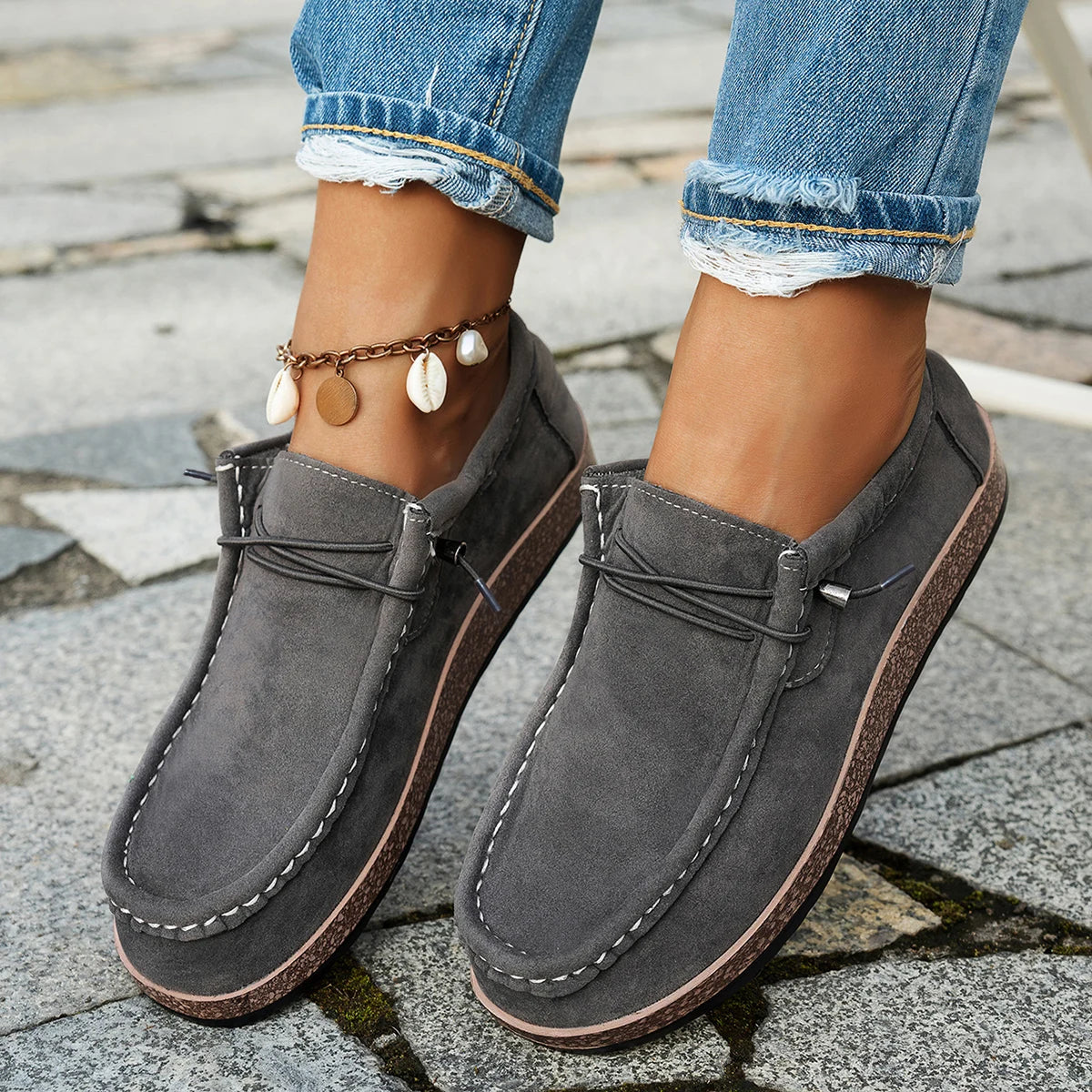 Graffiti Canvas Sneakers for Women — Retro Low-Top Lace-Up Casual Shoes