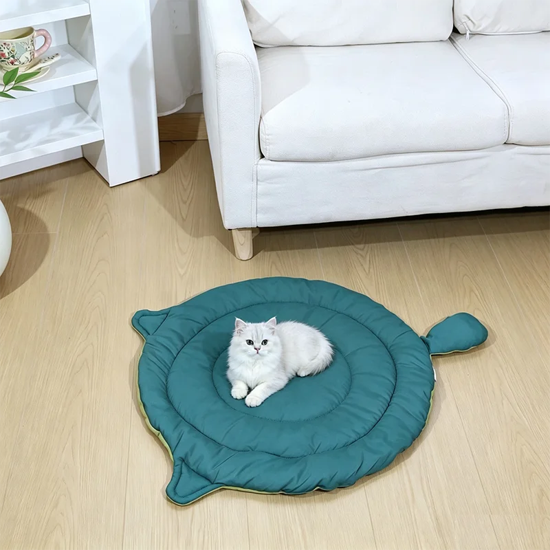 Cat Face Pet Bed Mat - Soft Breathable All-Season Cushion – photo 2