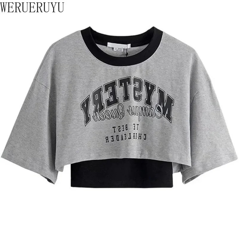 Y2K Graphic Crop Top – Vintage Print Short-Sleeve Tee