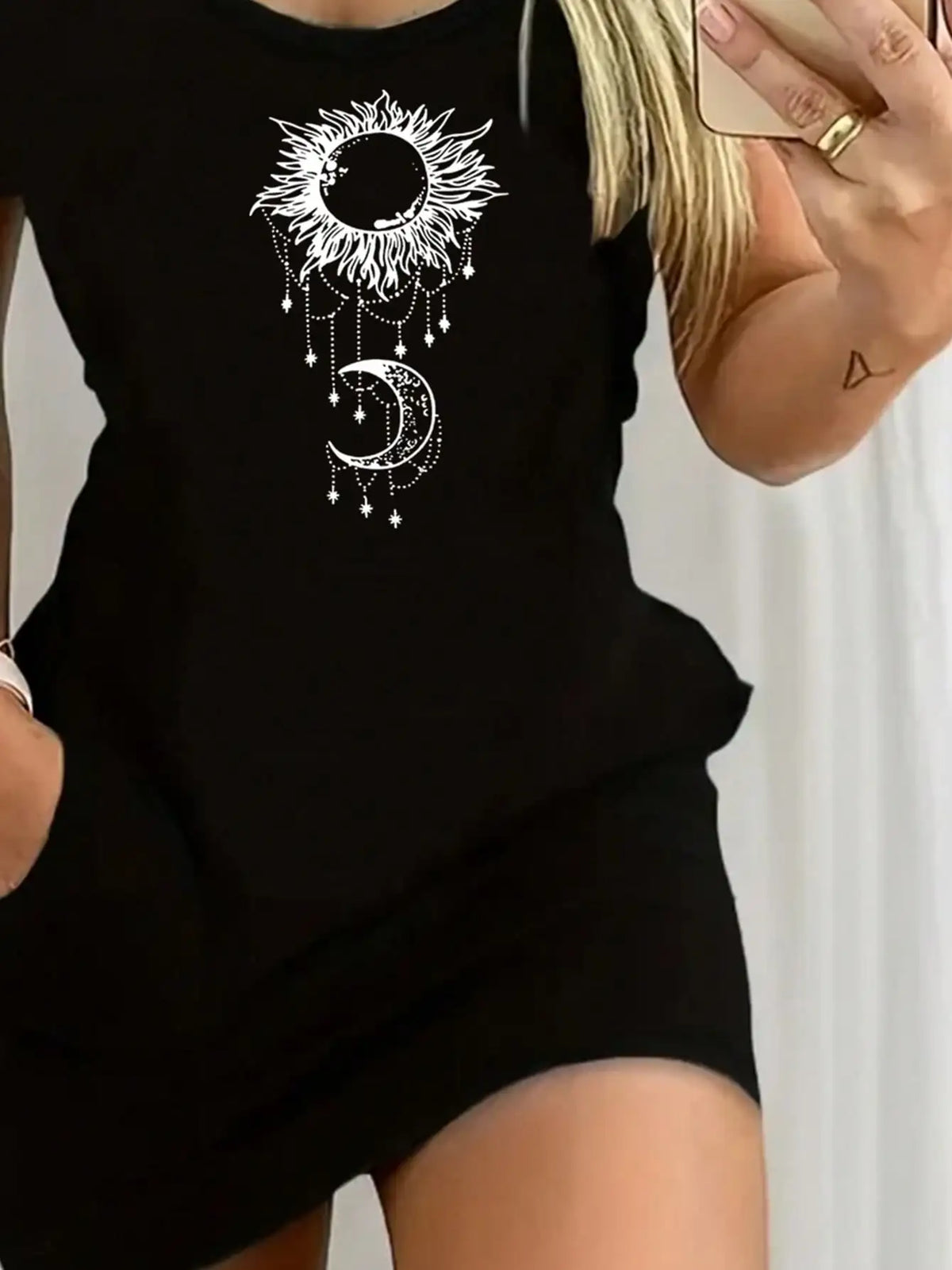 2026 New Women's Sexy Heart-Shaped Round Neck Short-Sleeved Dress and Skirt, Suitable for Summer Wear