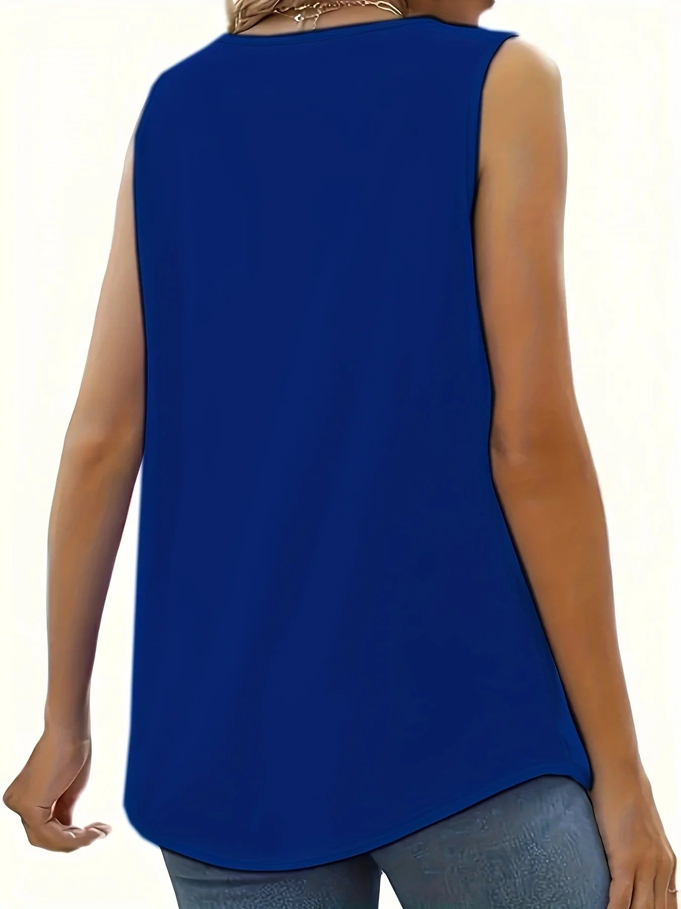 Solid color versatile sleeveless chest pleated casual vacation top