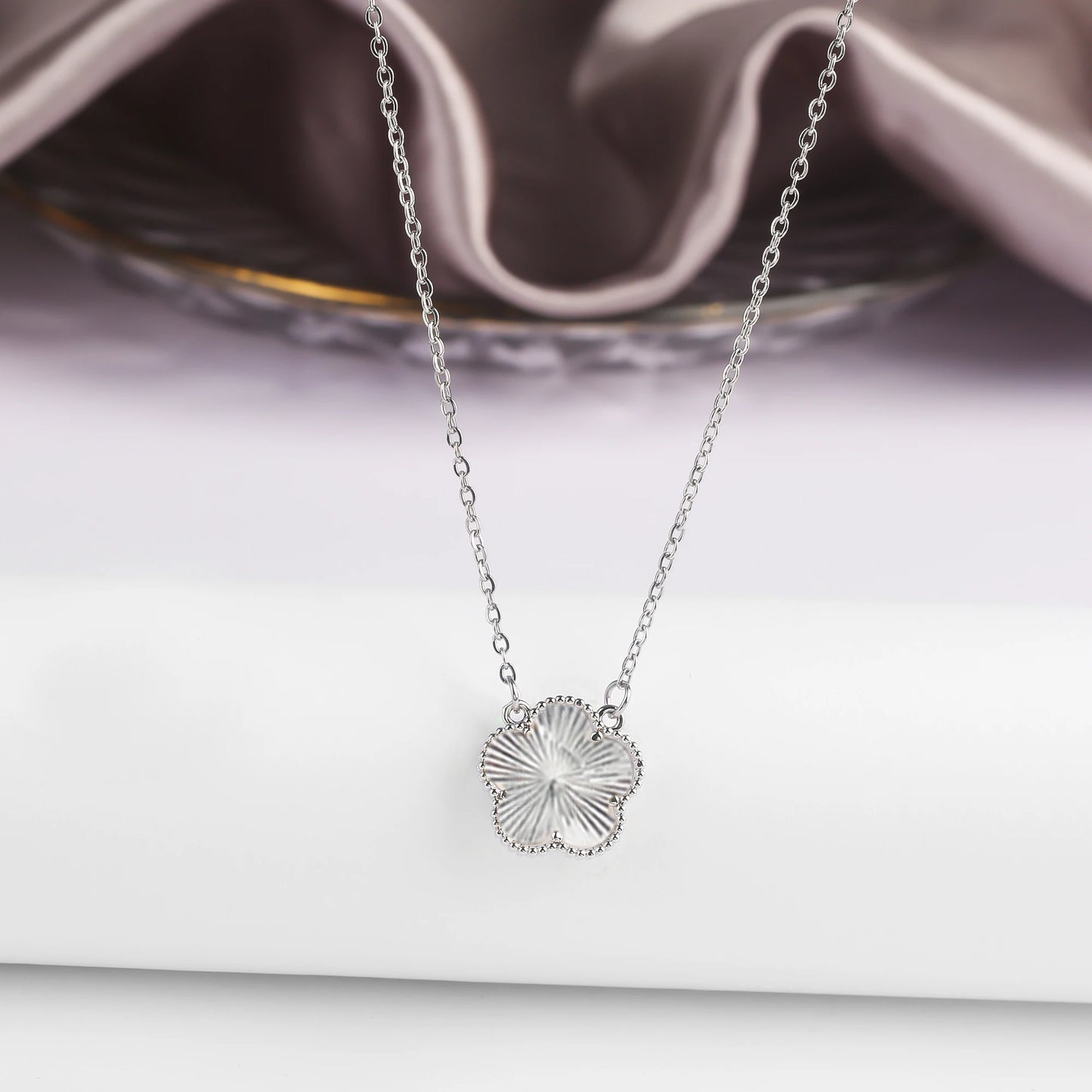 Five-Petal Flower Pendant Necklace — Natural Stone, 7 Colors