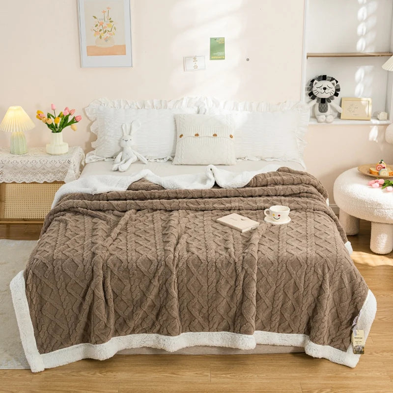Cozy Coral Fleece Winter Throw Blanket - Soft & Plush