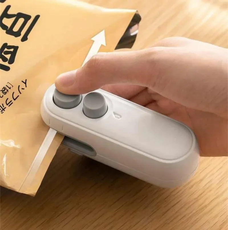 2in1 Plastic Bag Sealer Mini Portable Plastic Bags Sealing Machine Thermal Sealants Handheld Food Storage Packaging Heat Sealer