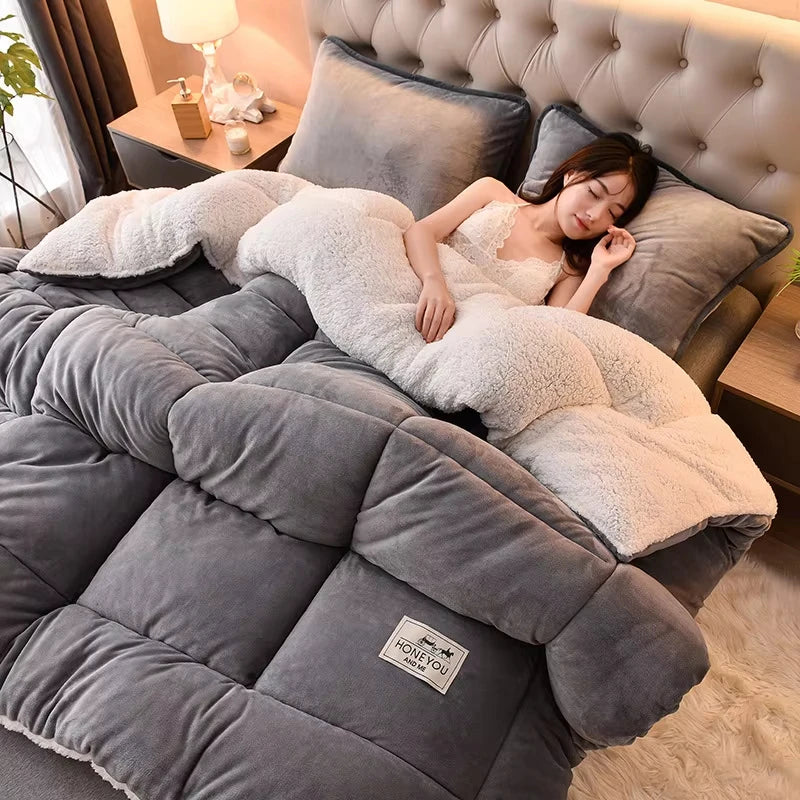 Lamb Fleece Winter Quilt, Double-Sided Velvet Comforter