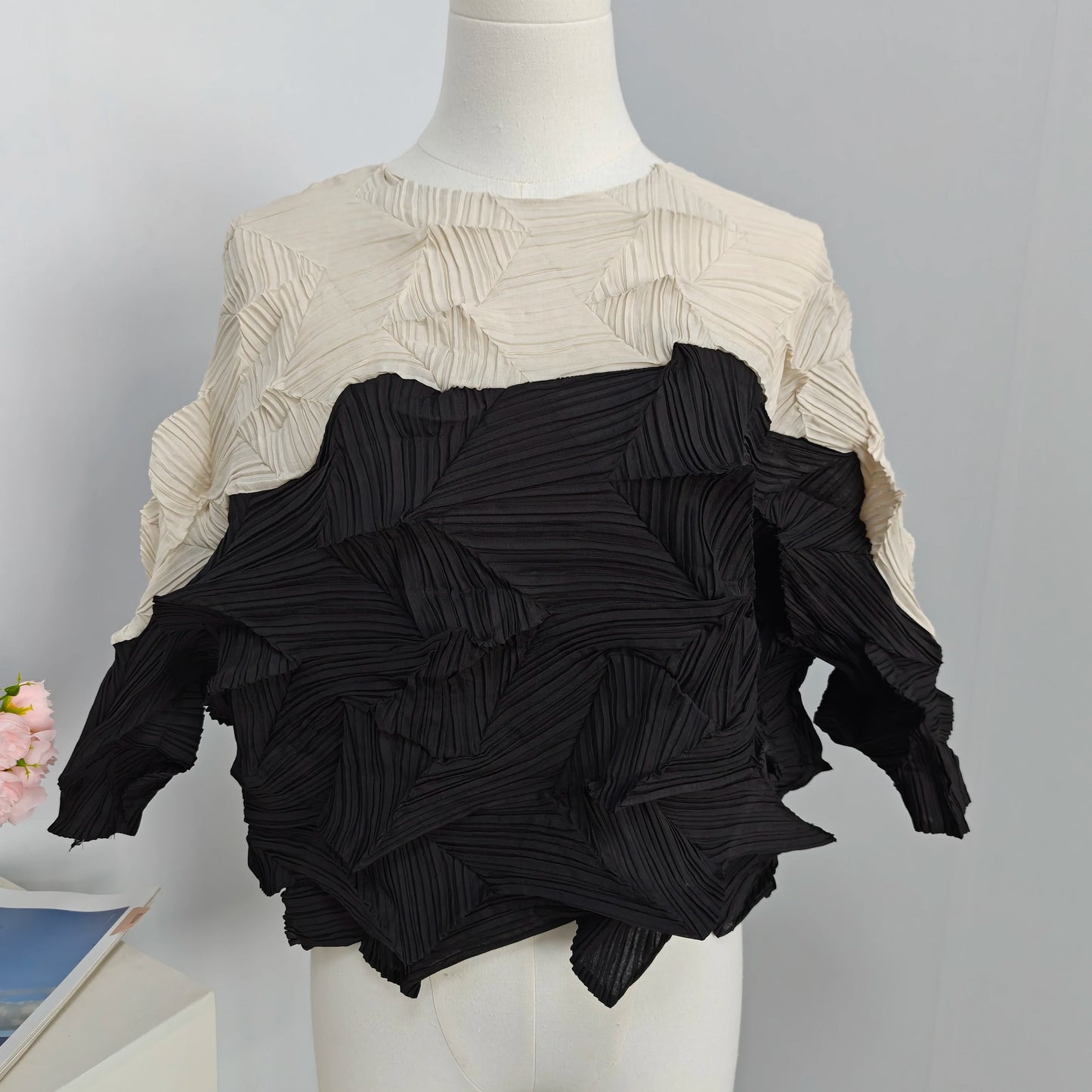Miyake-Style Pleated T-Shirt - Women's Loose Round-Neck Summer Top