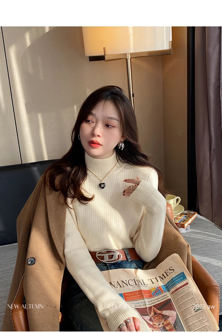 Women's thermal turtleneck top, velvet-lined — view 12 of 20