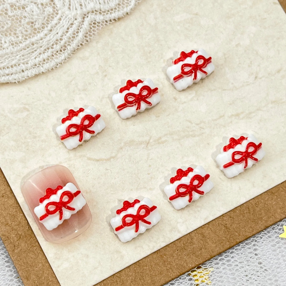 Christmas Resin Nail Charms Food Play Candy Nail Art Accessories Realistic 3D Chocolate Cake Design DIY Wearable Nail Decoration
