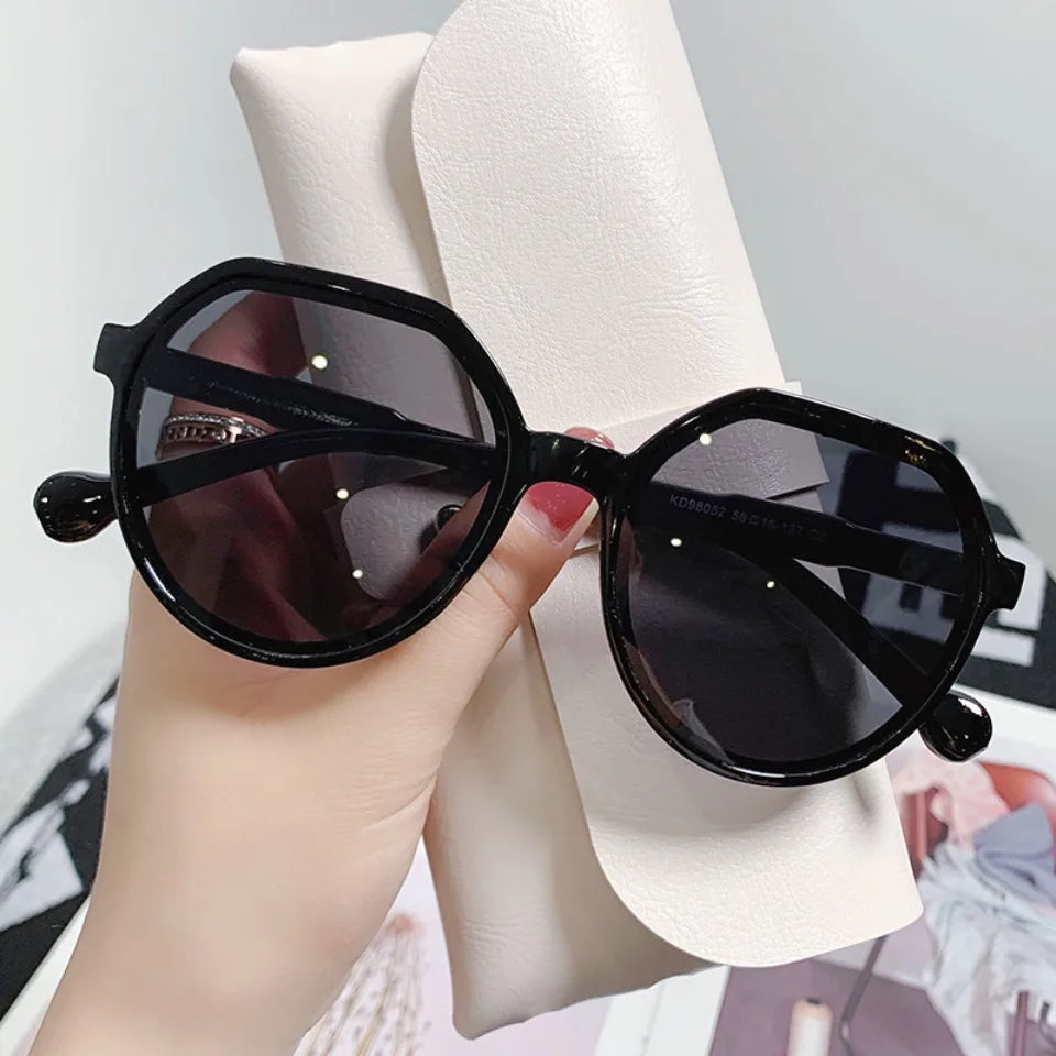 Korean-Style Geometric Sunglasses — Vintage Unisex UV Shades