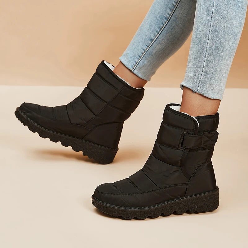 Women's Plush Lined Snow Boots - Non-Slip Platform Ankle Winter Boots - photo 2