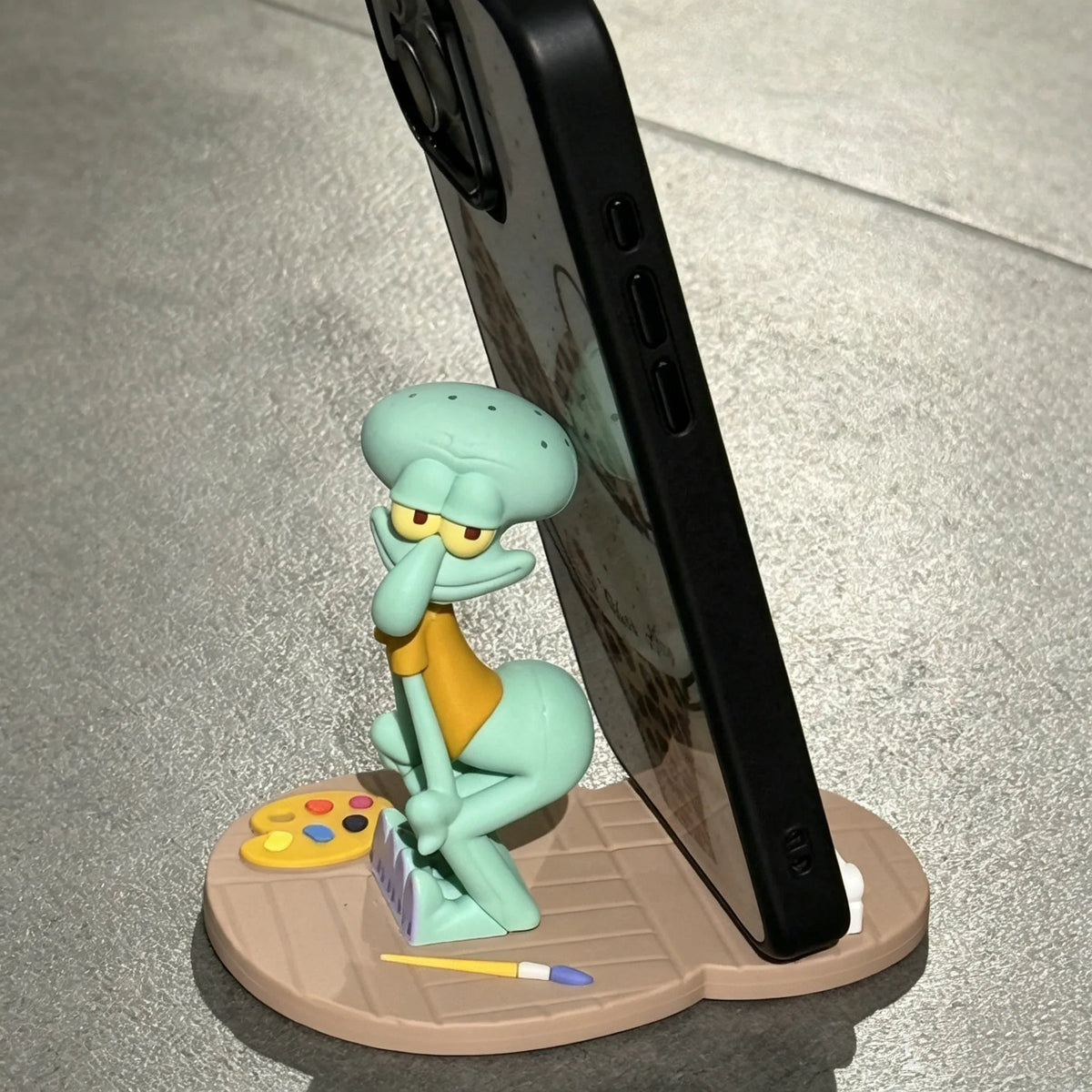 Hot Sale Octopus Phone Holder Stable Cartoon Cute Anime Figure Ornament Funny Cartoon Desktop Stand Home Decor Gift For Fans