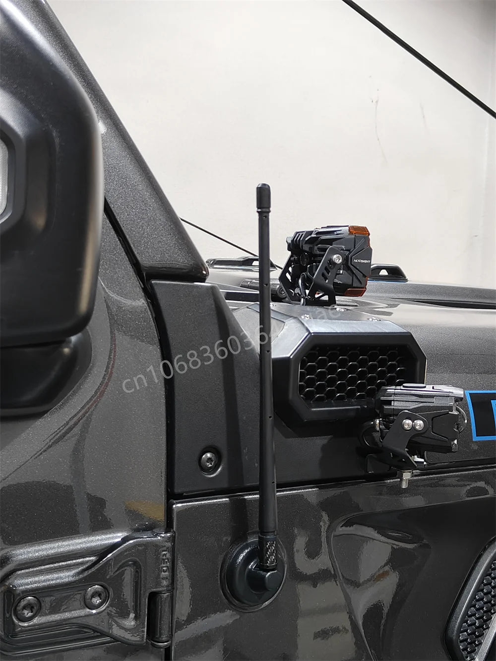 32cm Universal AM/FM Radio Antenna — Fits Chevrolet Silverado & Most Trucks