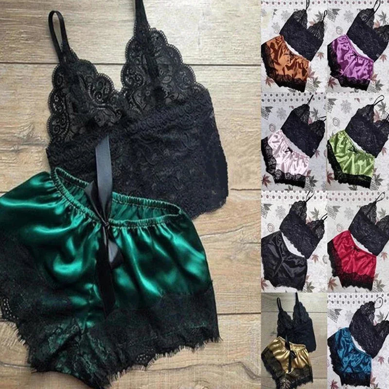 Women's Lace Sleeveless Pajama Set – V-Neck Top & Shorts Loungewear (S/M/L)