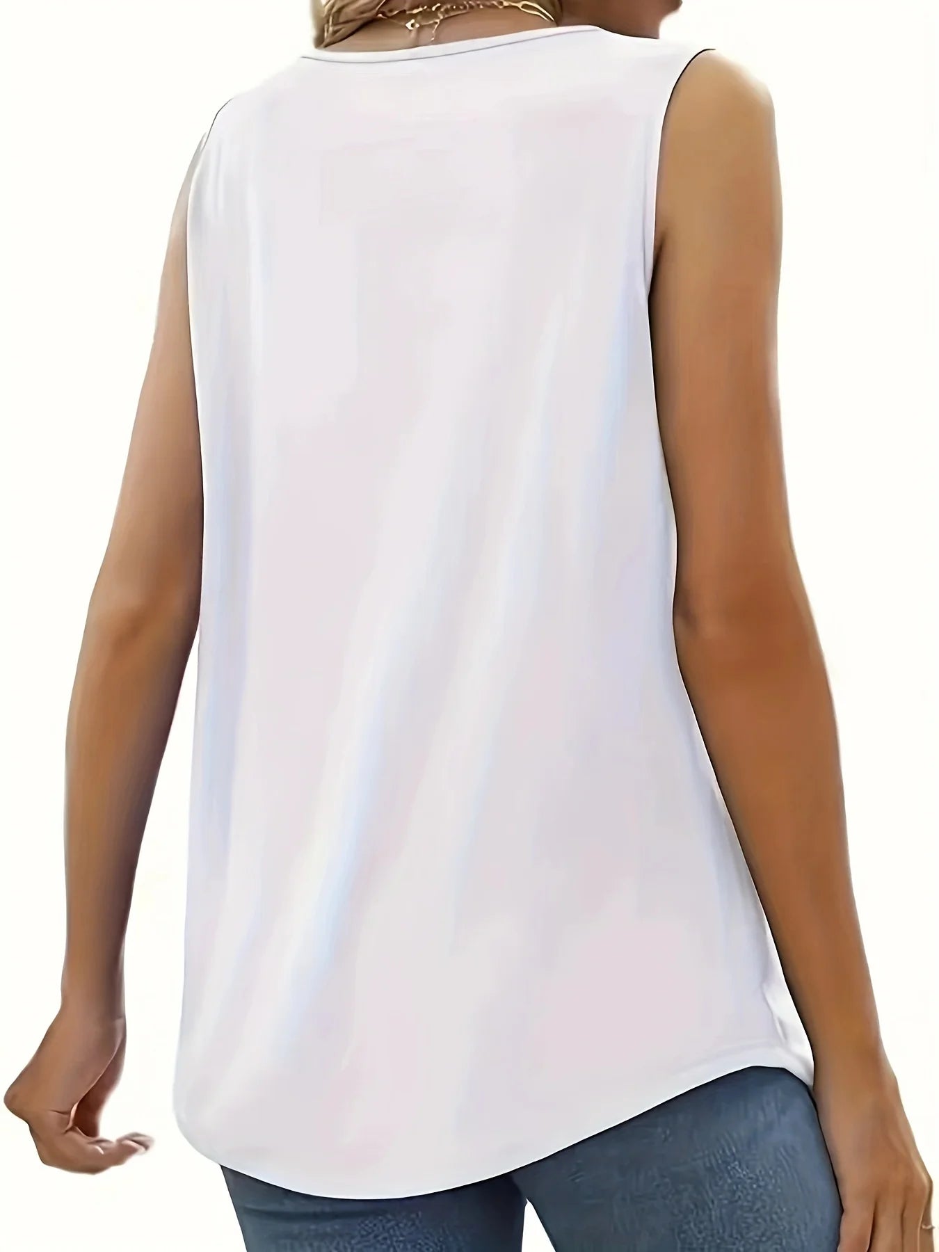 Solid color versatile sleeveless chest pleated casual vacation top