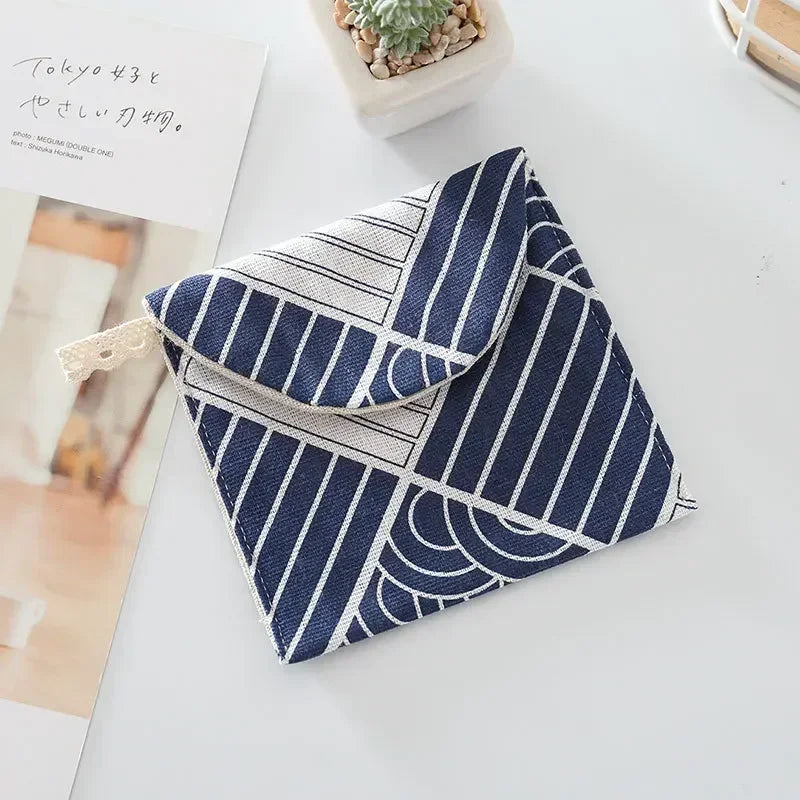 Portable Sanitary Napkin Storage Bag Women Cosmetic Organizer Girls Ladies Cute Coin Card Sanitary Pad Pouch Small Cosmetic Bag