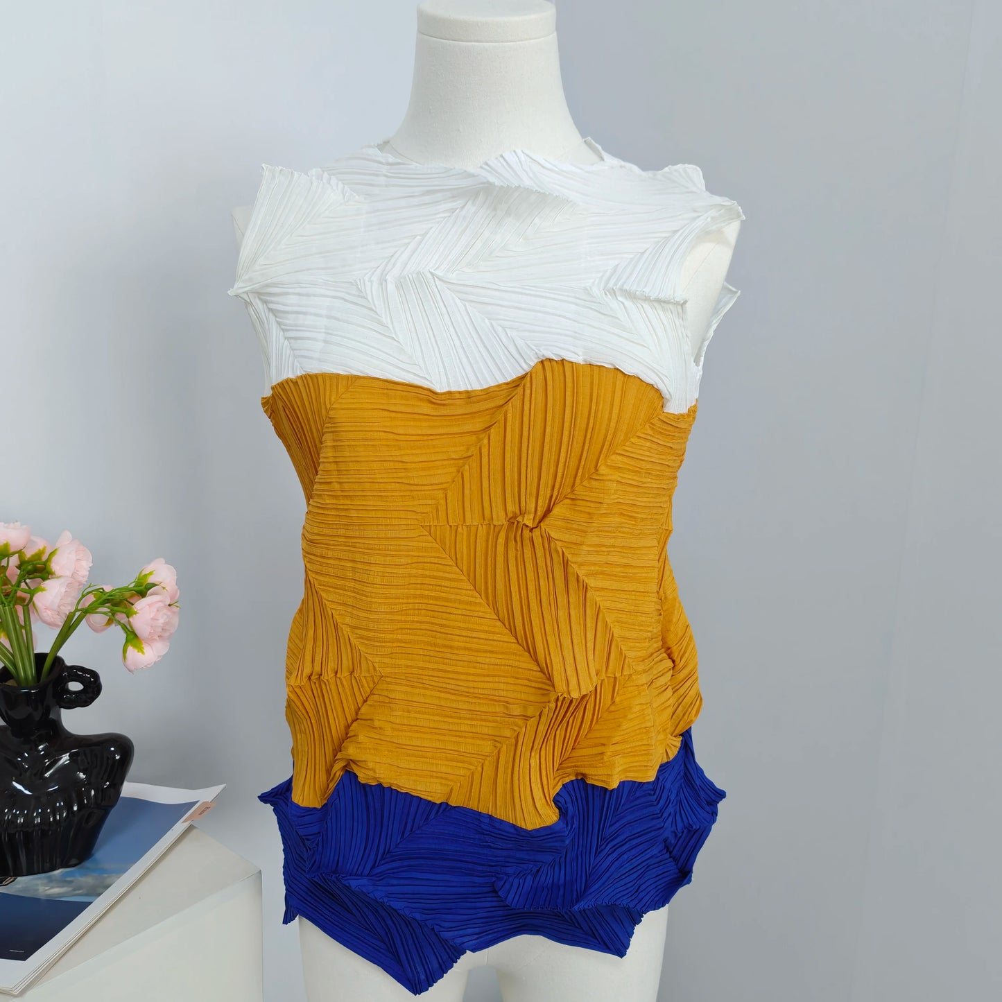 Miyake-Style Pleated T-Shirt - Women's Loose Round-Neck Summer Top