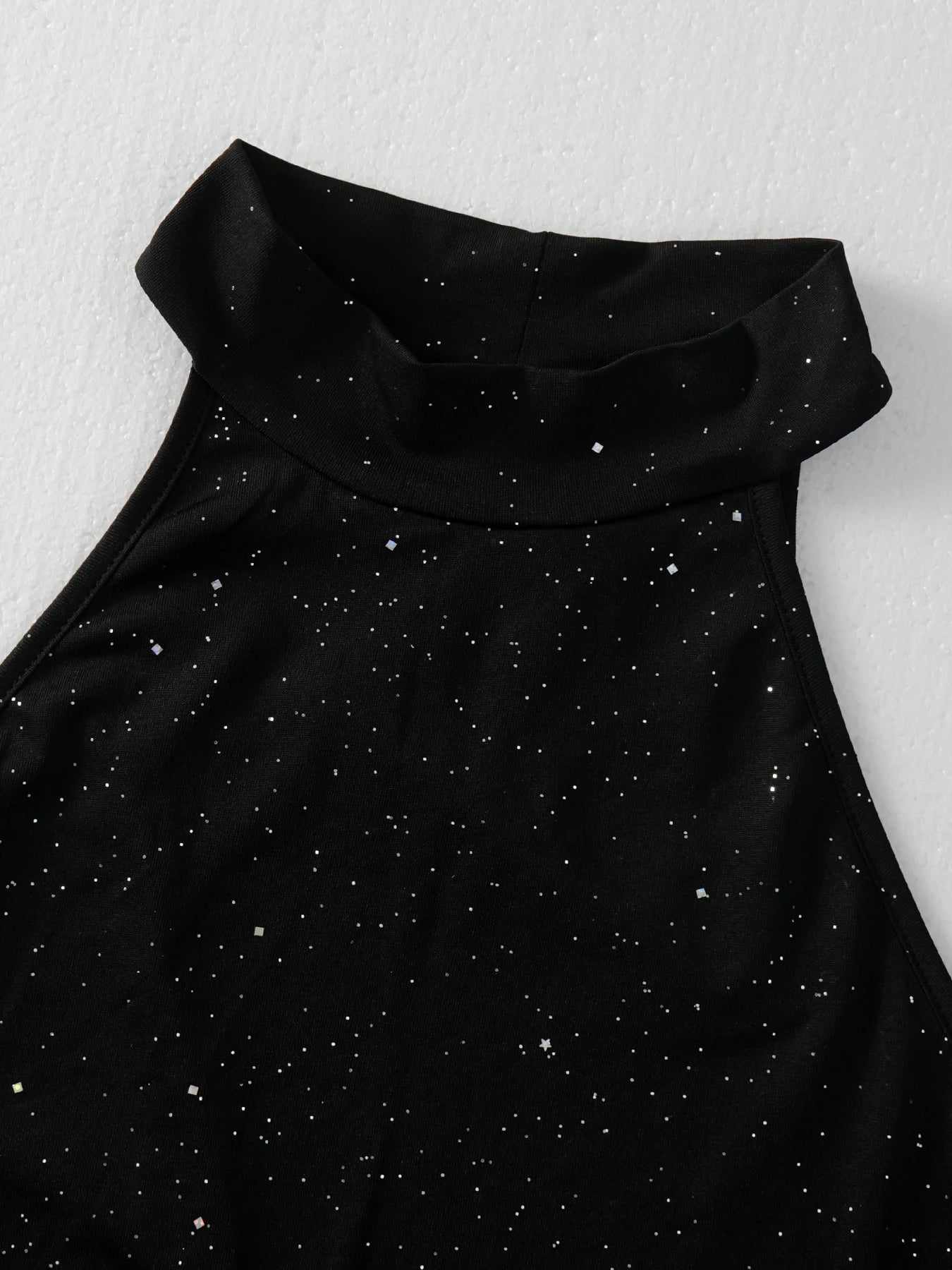 Women Sparkly Sleeveless Top Black Halter Vest Slim Fit Casual Top Spring Summer Fashion Trendy Sexy Tank Top Music Festival