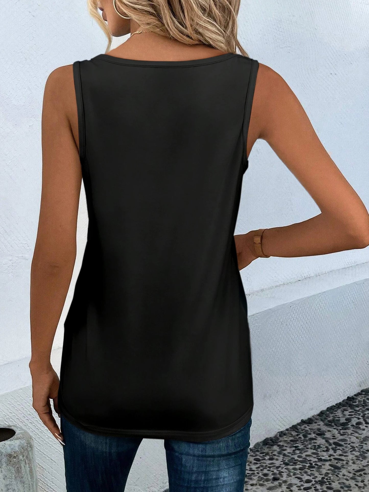 Women's Sleeveless Henley Tank Top with Scoop Neck & 3 Buttons, Soft Lightweight Fabric Casual Vest for Summer Daily Wear