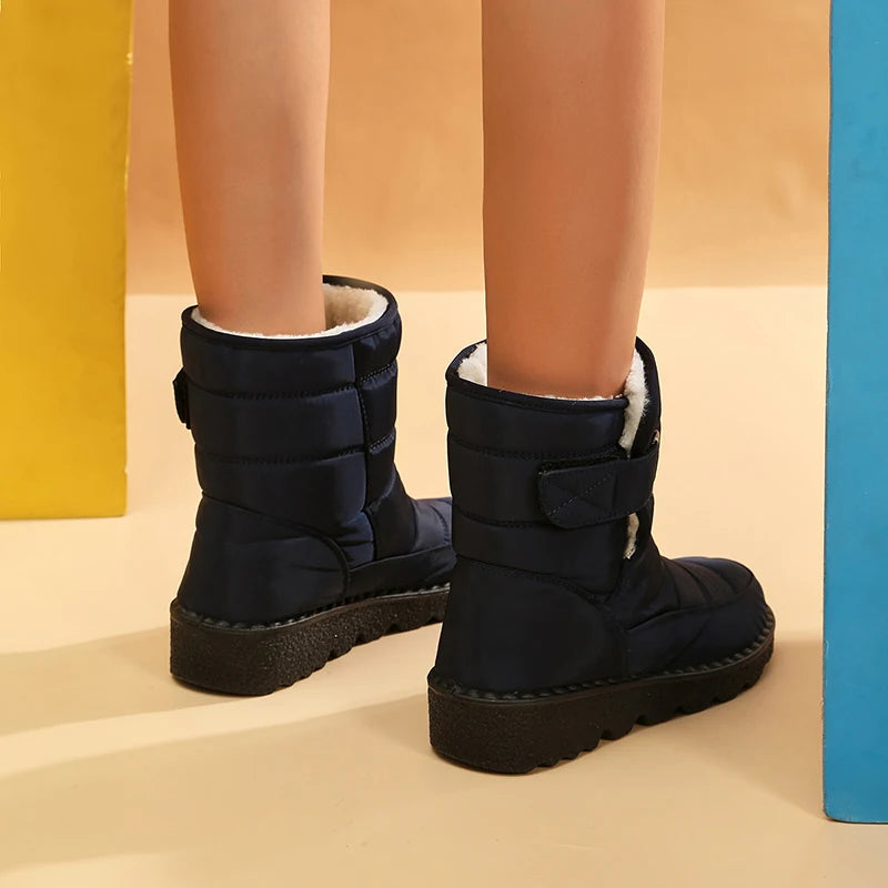 Women's Plush Lined Snow Boots - Non-Slip Platform Ankle Winter Boots - photo 6