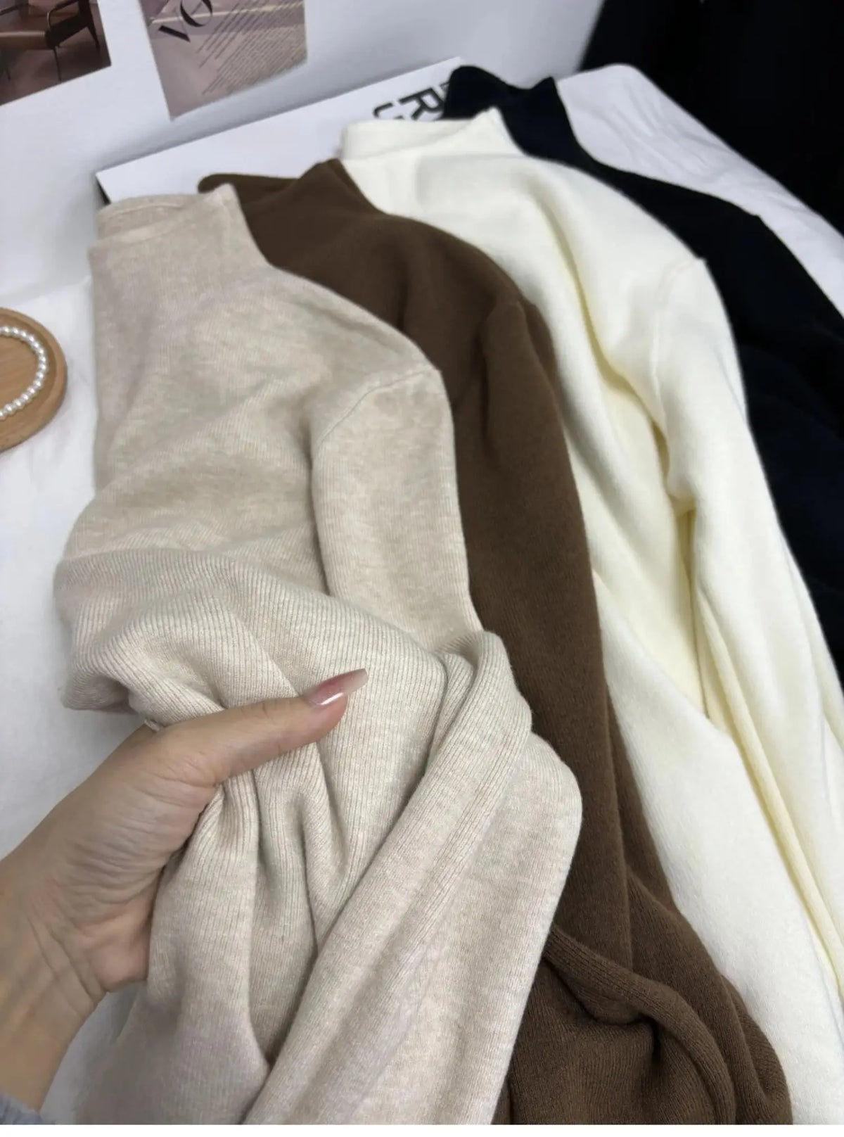 Women's vintage turtleneck sweater — view 15 of 20