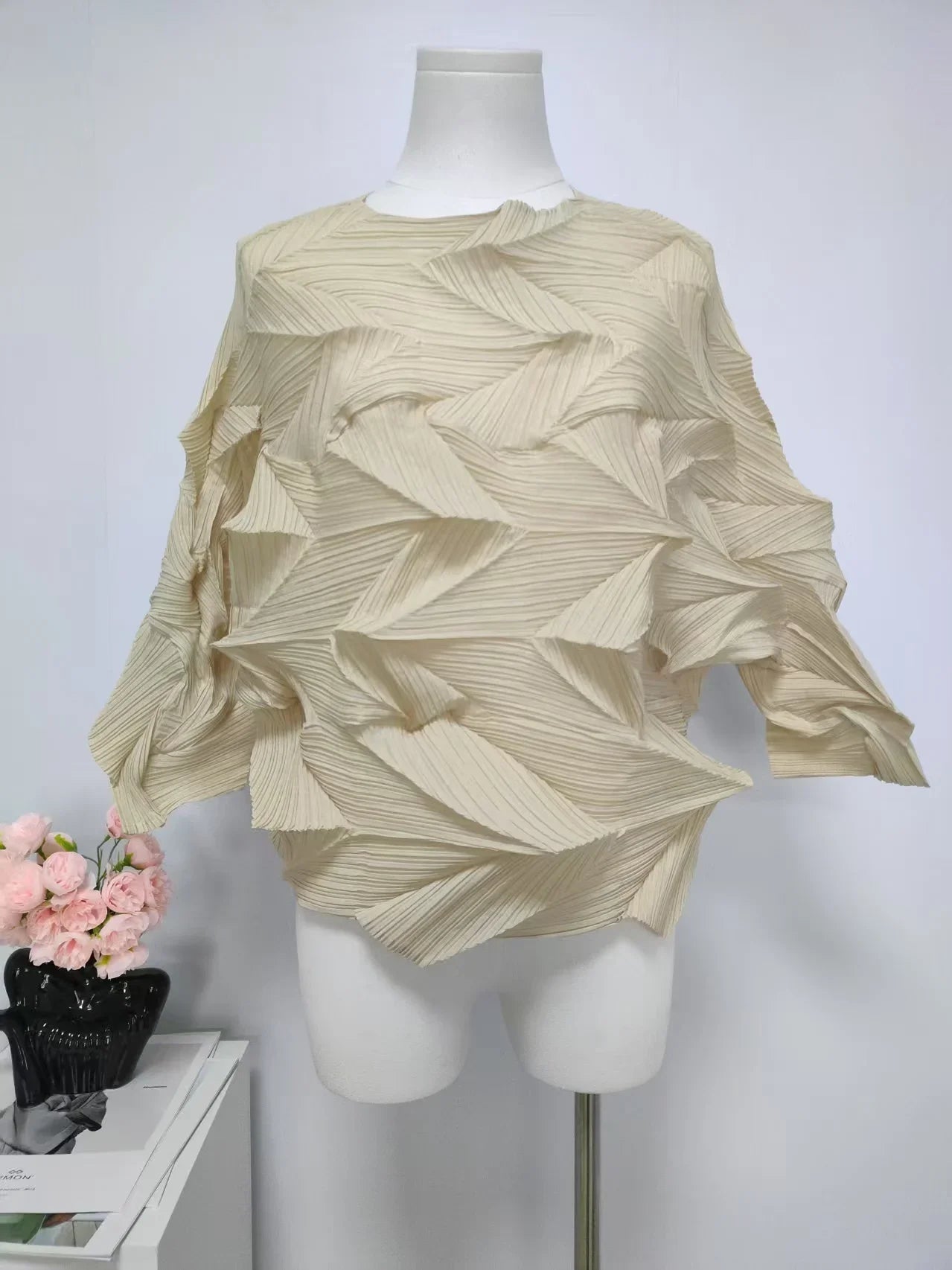 Miyake-Style Pleated T-Shirt - Women's Loose Round-Neck Summer Top
