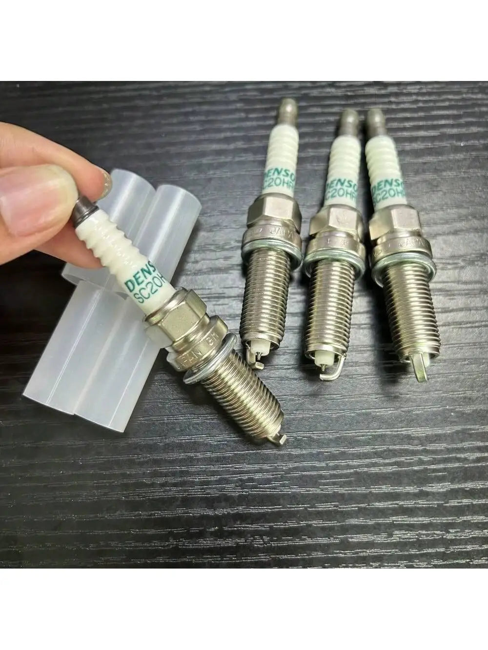 4pcs FOR TOYOTA PRIUS 90919-01253 Denso Spark Plugs 3417 SC20HR11 IRIDIUM