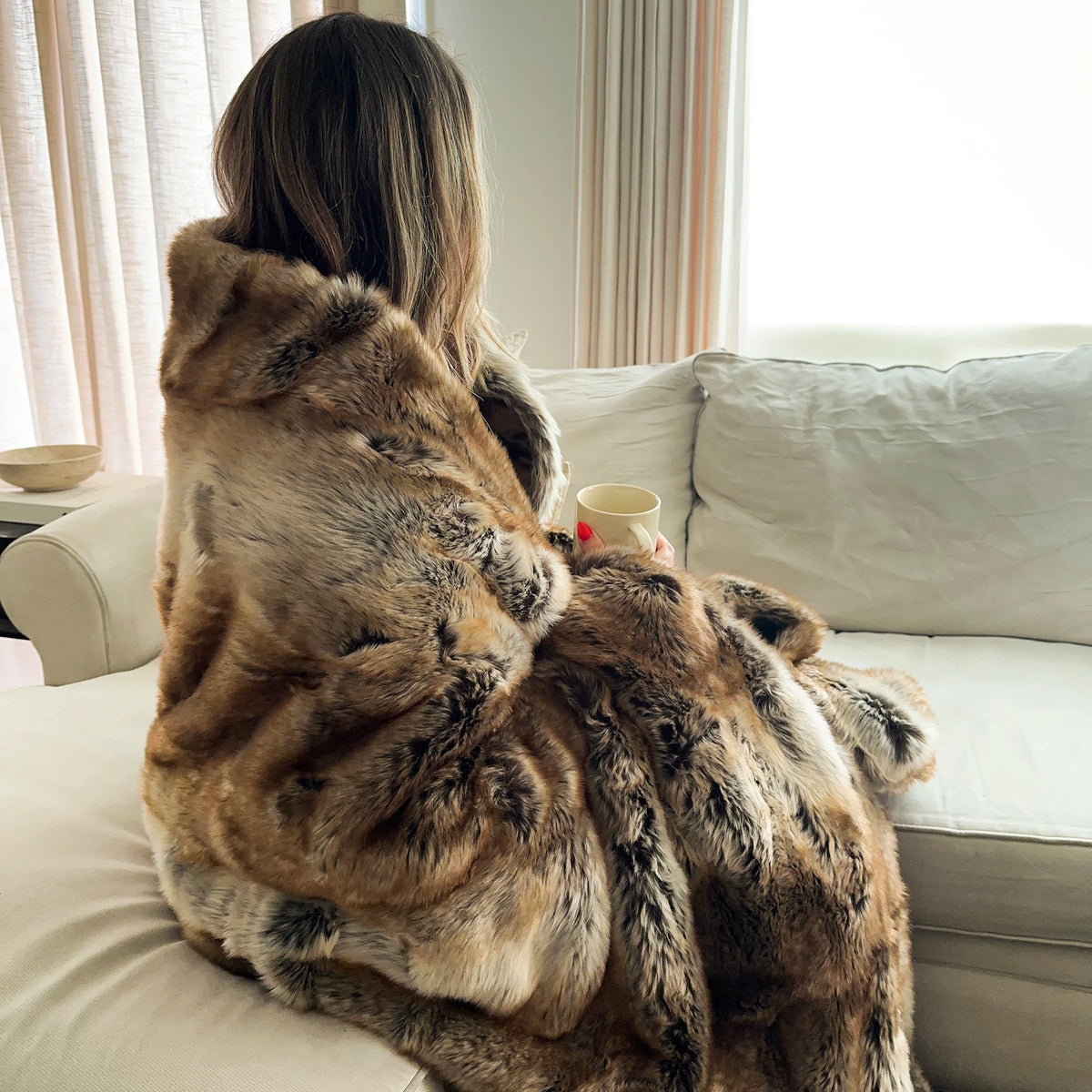 Faux Fur Throw Blanket, Fluffy Plush Sofa Throw