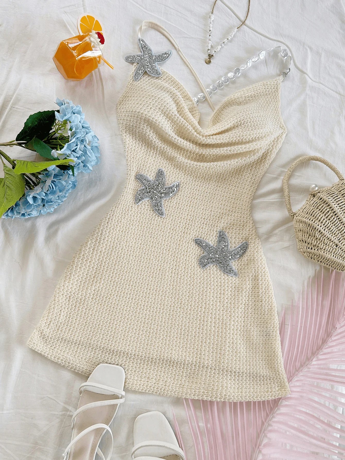 Pure and sexy halter dress for women's spring collection, new hot girl sexy backless strap with five-pointed star embroidery