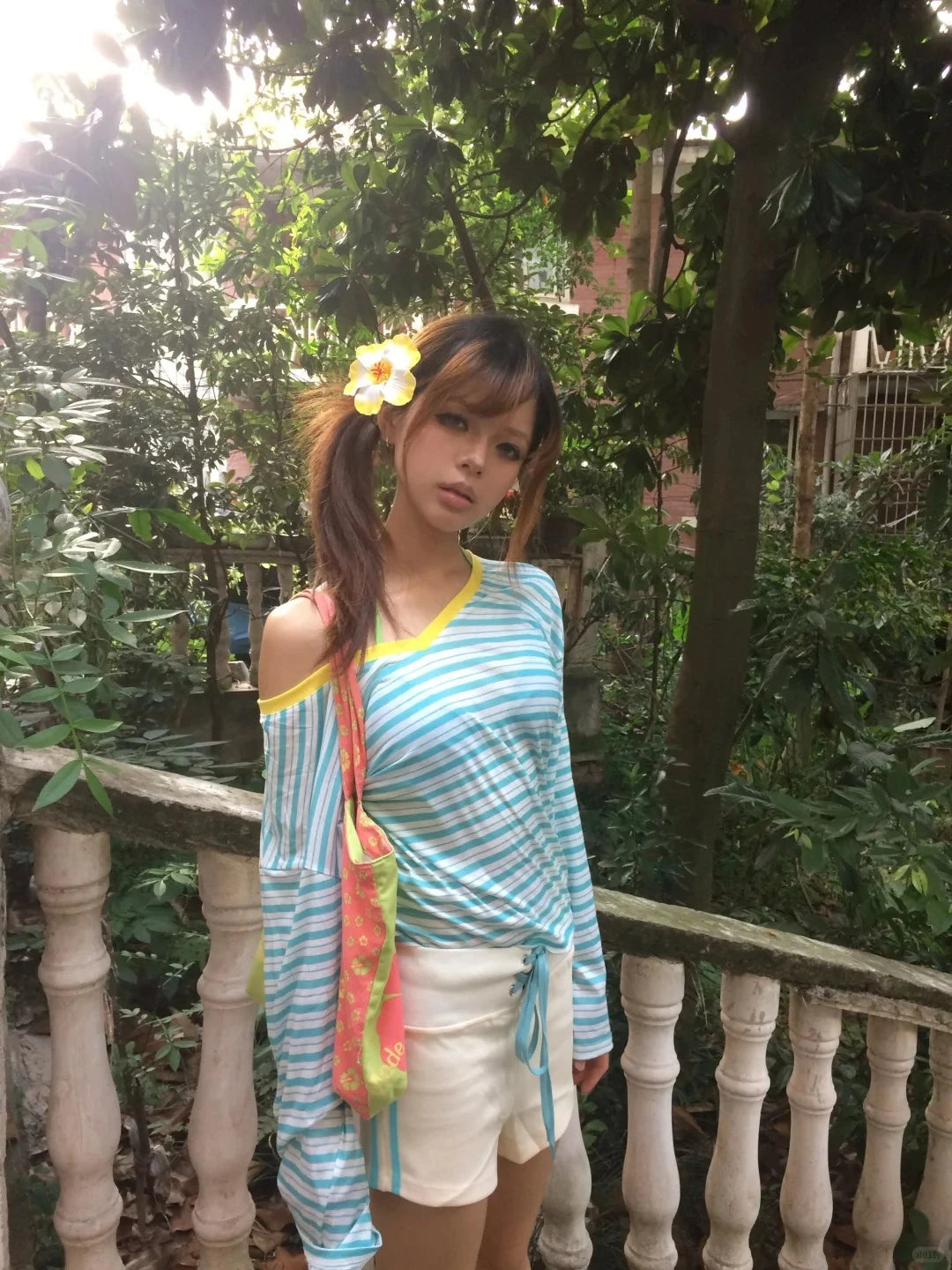 Tonngirls Women's Japanese Y2K Blue Striped V-Neck Long Sleeve T-Shirt – Vintage Off Shoulder Loose Tee