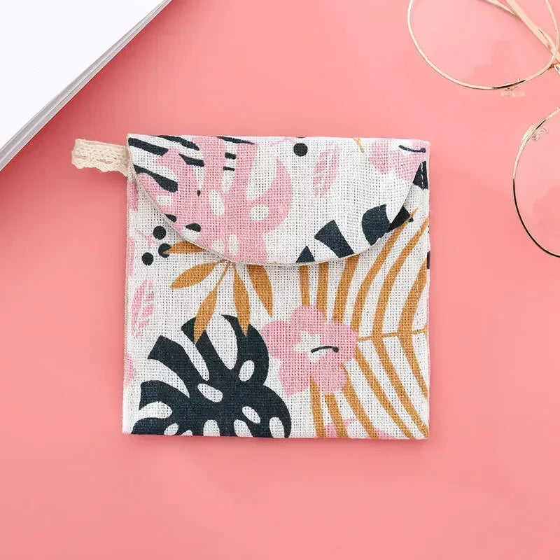 Portable Sanitary Napkin Storage Bag Women Cosmetic Organizer Girls Ladies Cute Coin Card Sanitary Pad Pouch Small Cosmetic Bag