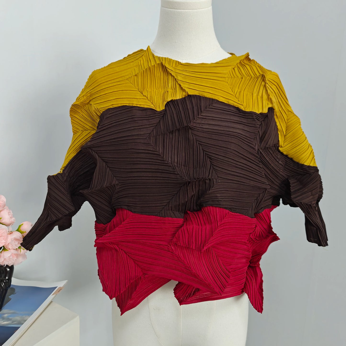 Miyake-Style Pleated T-Shirt - Women's Loose Round-Neck Summer Top