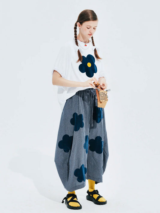 Women's Round Neck Short Sleeve T-Shirt with Appliqué - Soft Summer Tee - photo 3
