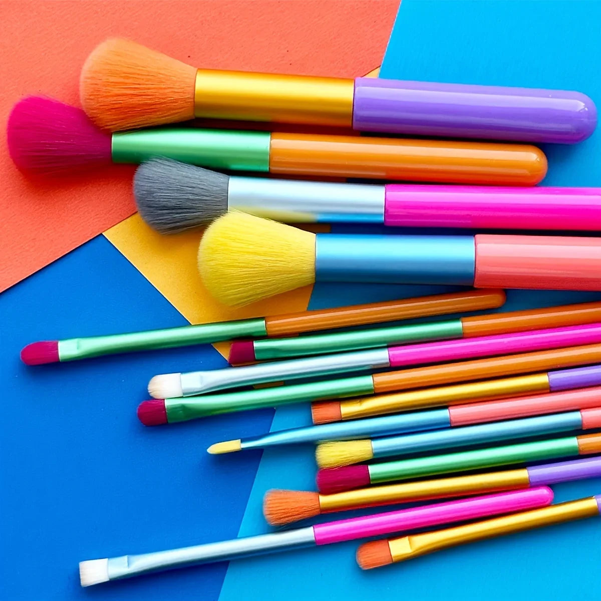 15pcs Makeup Brush Kit for Blush, Concealer & Eyeshadow Blending