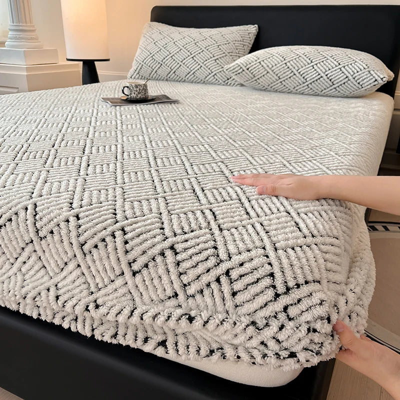 Bed Sheet with Elastic Band Single/Queen/King Fitted Sheet Mattress Cover Winter Warm Coral Fleece Fitted Bed Sheets for Bed