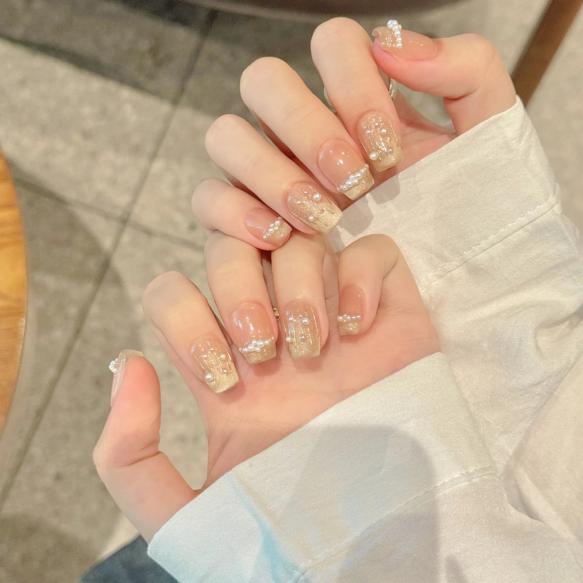 Handmade Press on Nails Glitter White Pearl Decor False Nails Full Cover Wearable Retro Baroque French Short Fake Nail Tips