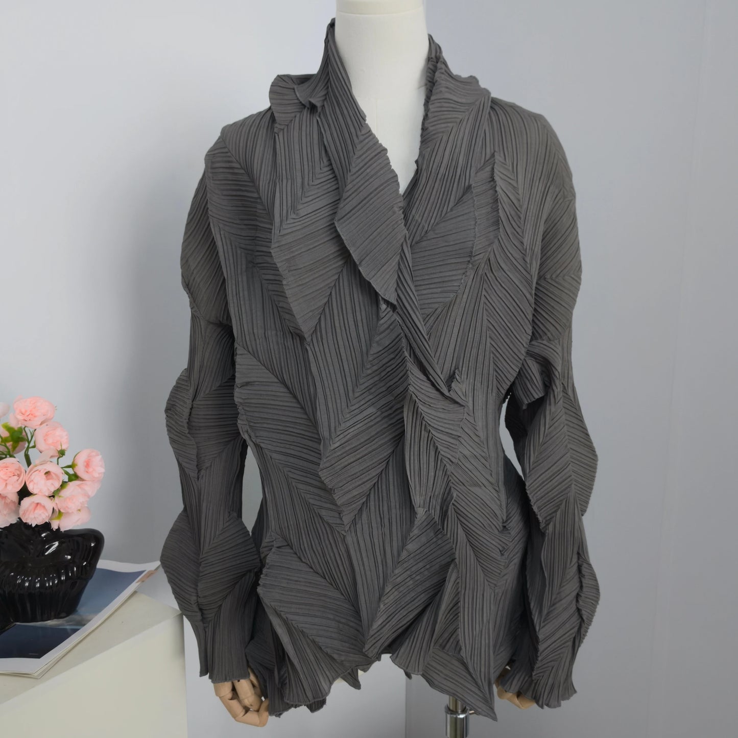 Miyake-Style Pleated T-Shirt - Women's Loose Round-Neck Summer Top