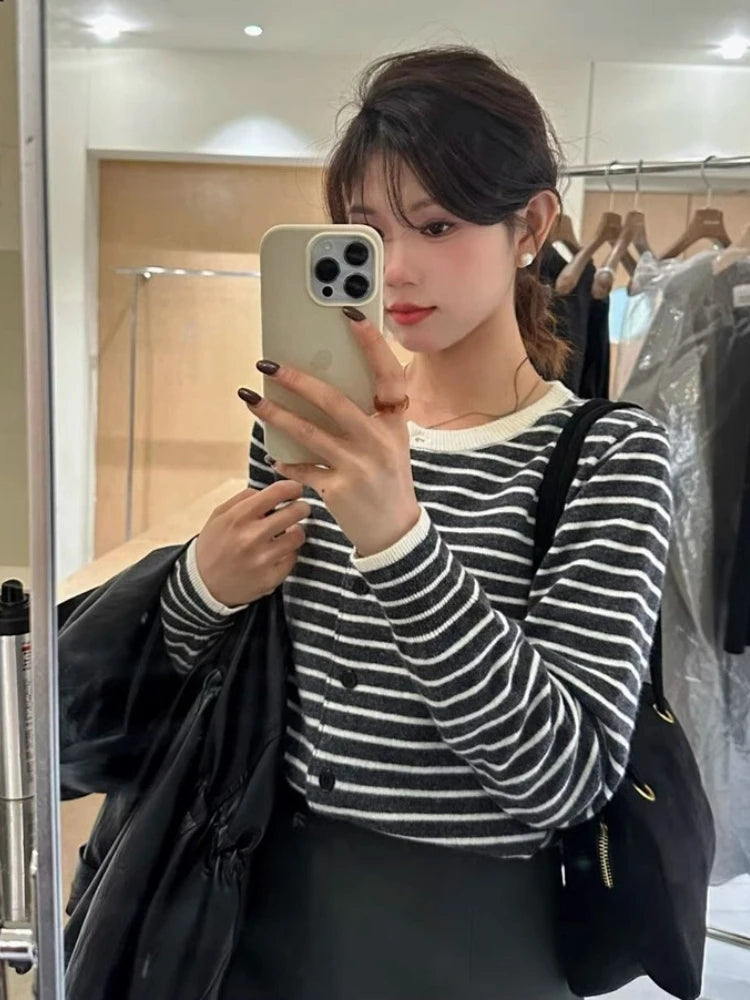 Women's Striped Cropped Knit Cardigan - Round Neck Button Sweater - photo 3