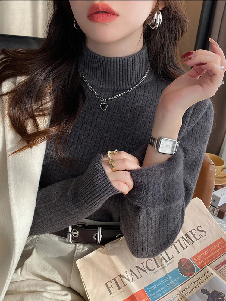 Women's Thermal Turtleneck Top — Velvet-Lined Base Layer