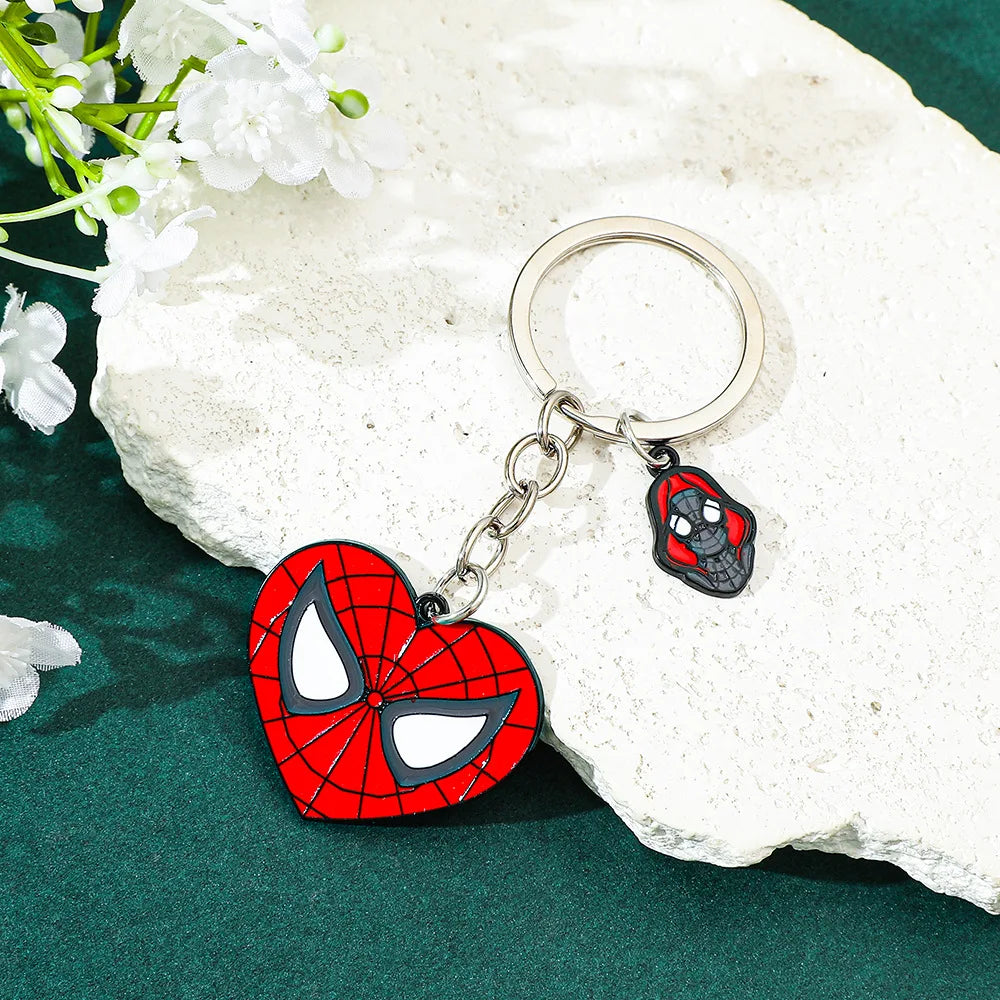 Red Spider Hero Keychain Cute Cartoon Character Enamel Heart Keyring Bag Charm for Movie Fans Gift Accessory