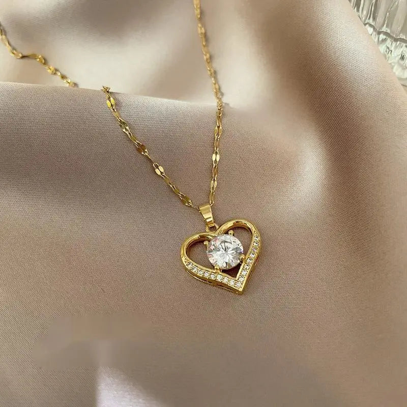 Heart Pendant Necklace for Women – Rhinestone Hollow Design, Mood Tracker, Mother's Day & Best Friend Gift