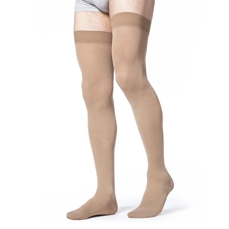 Graduated Compression Socks (20–30 mmHg) for Men & Women — All-Day Comfort & Support