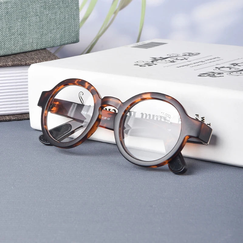 Vintage Round Reading Glasses – Lightweight Presbyopia Frames