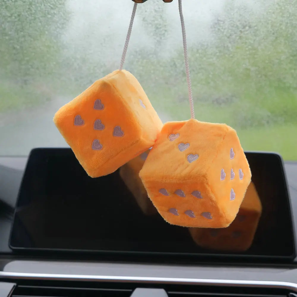 1 Pair 7cm Fuzzy Plush Dice Heart Shape Decor for Car Rearview Mirror, Retro Square Decoration Dice for Car Hanging Accessories