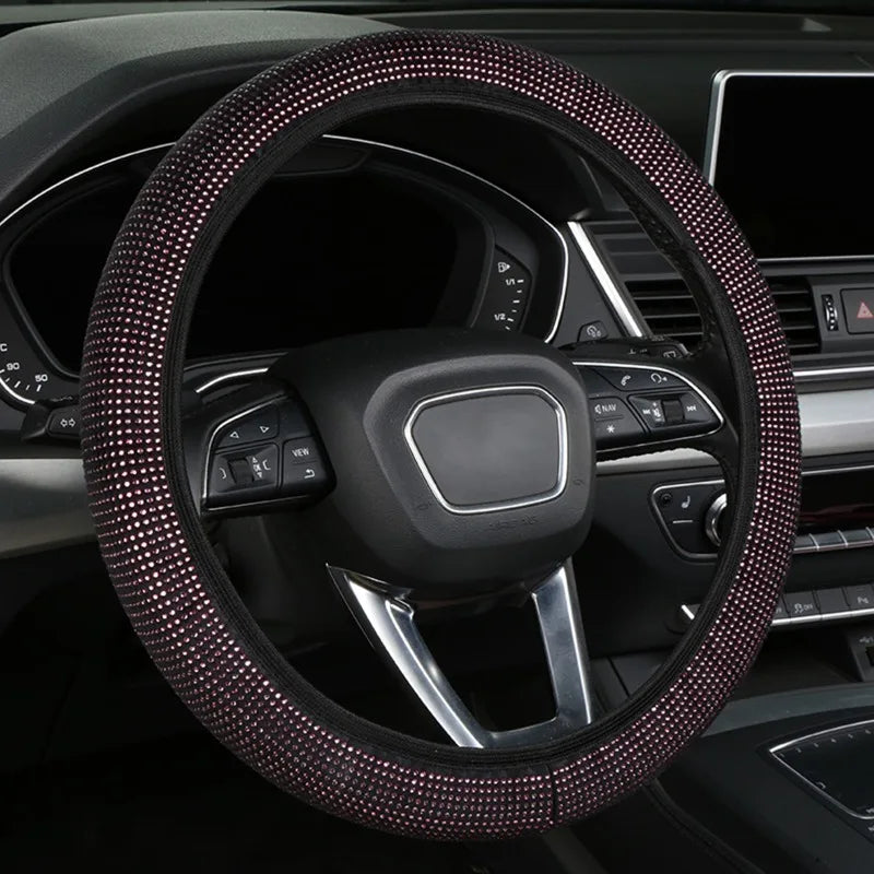 The stylish anti-slip size of the full-diamond steering wheel cover is suitable for diameters of 15 inches /38 centimeters