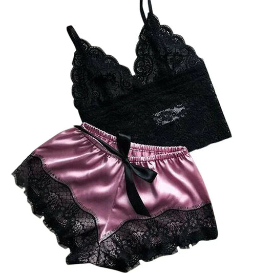 Women's Lace Sleeveless Pajama Set – V-Neck Top & Shorts Loungewear (S/M/L)