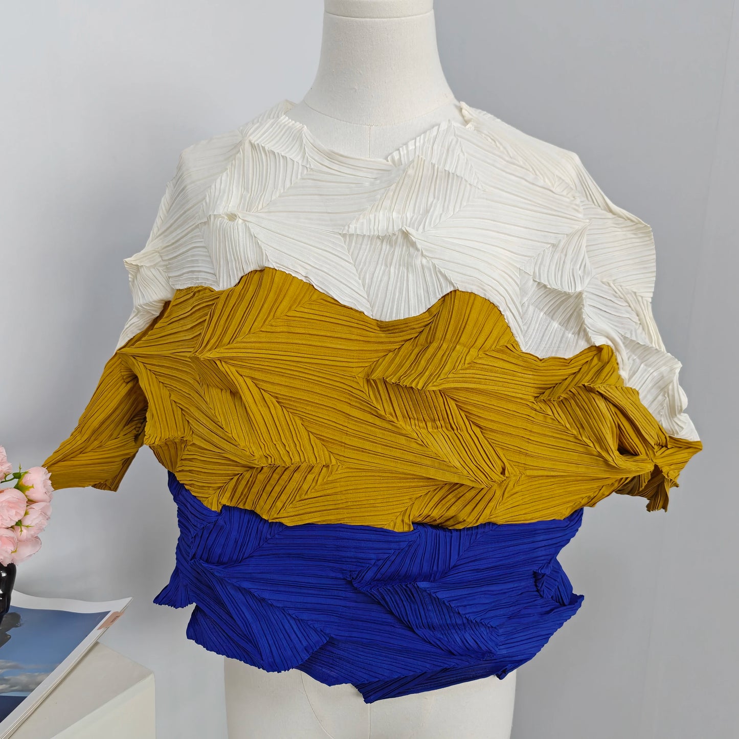 Miyake-Style Pleated T-Shirt - Women's Loose Round-Neck Summer Top