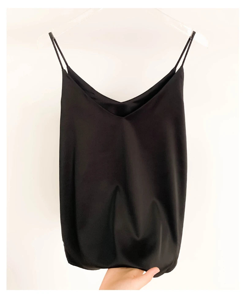 2026 Summer Camisole Slim Vest Sexy Women Sleeveless V-Neck Gray Tee Tank Tops Female Solid Black/White Korean Crop Tops Y2k